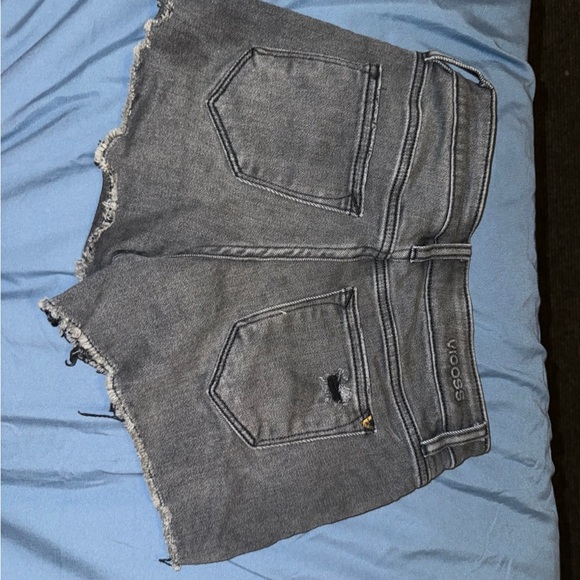 Shorts - Picture 2 of 2